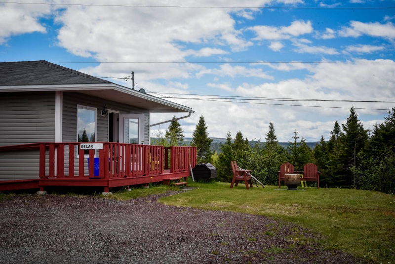 Dylan Cottage Exterior - Blazing Horizon Resort